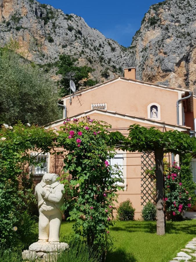 Bastide Des Oliviers Bed and Breakfast Moustiers-Sainte-Marie Eksteriør billede