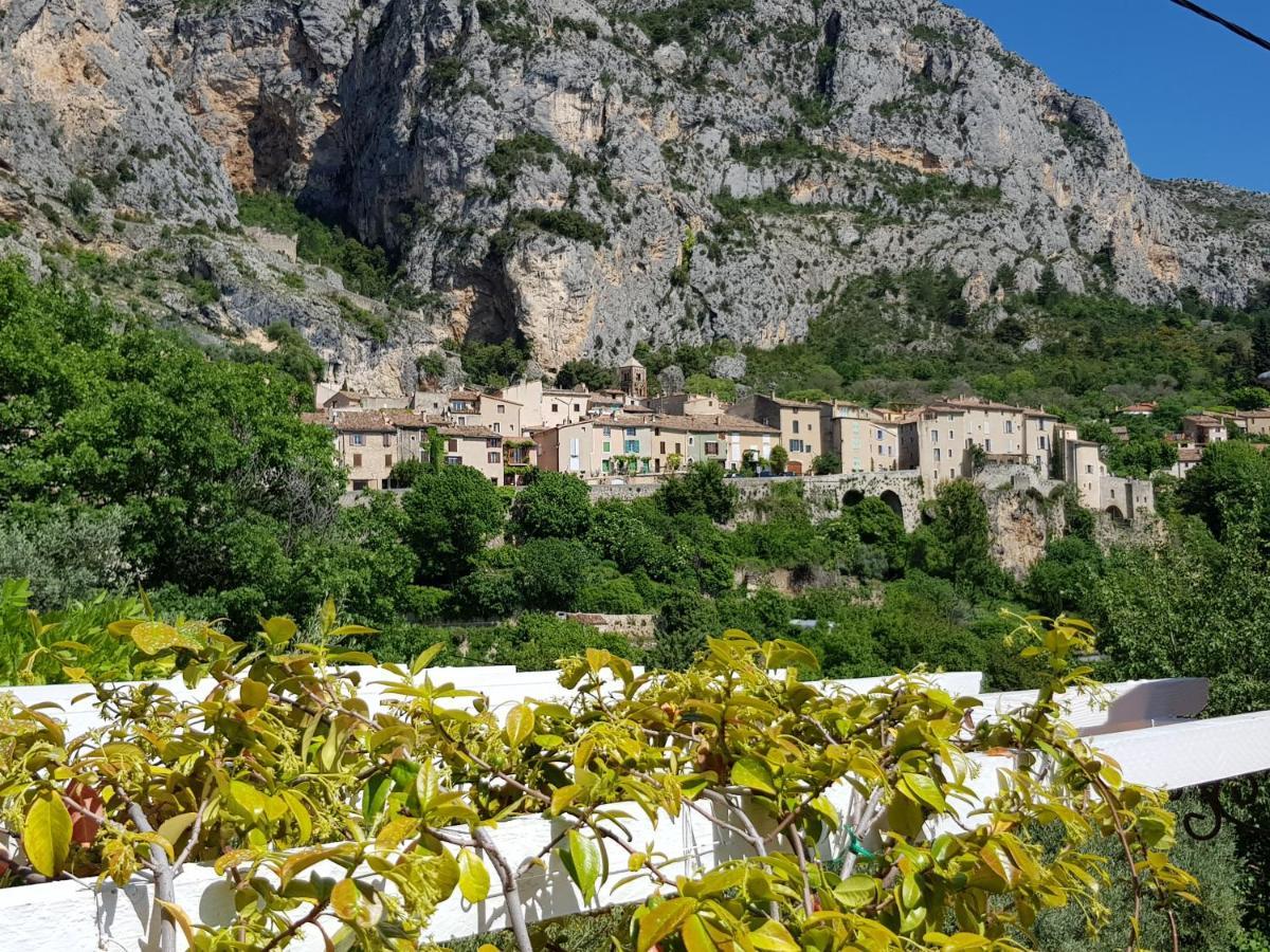 Bastide Des Oliviers Bed and Breakfast Moustiers-Sainte-Marie Eksteriør billede